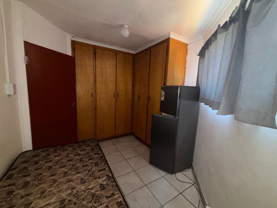 5 Bedroom Property for Sale in Willows Free State